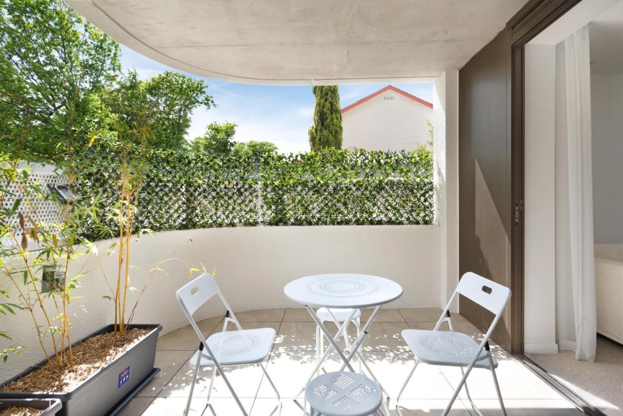 Kashmir, Modern And Luxury 2br 2ba, Fast Wifi & Netflix, Free Parking, Central Location, Near Cbd * Canberra